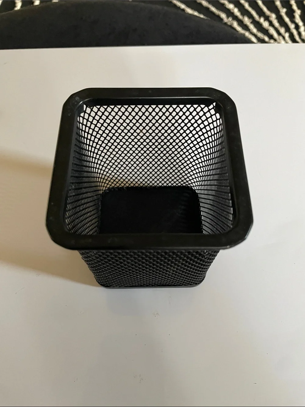 Durable Black Mesh Desk Organizer Cup